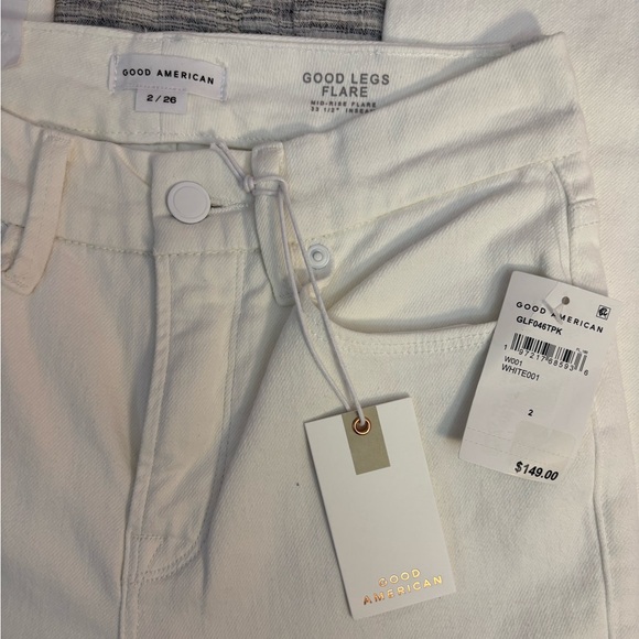 Good American Good Legs Mid-Rise Flare Jeans in White001 Size 2/26 NWT - - Picture 3 of 10